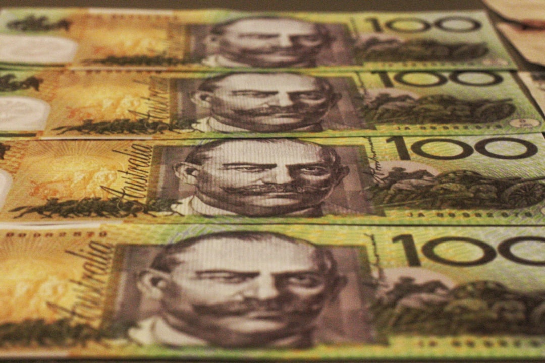 Illustration: 5 us dollar bill